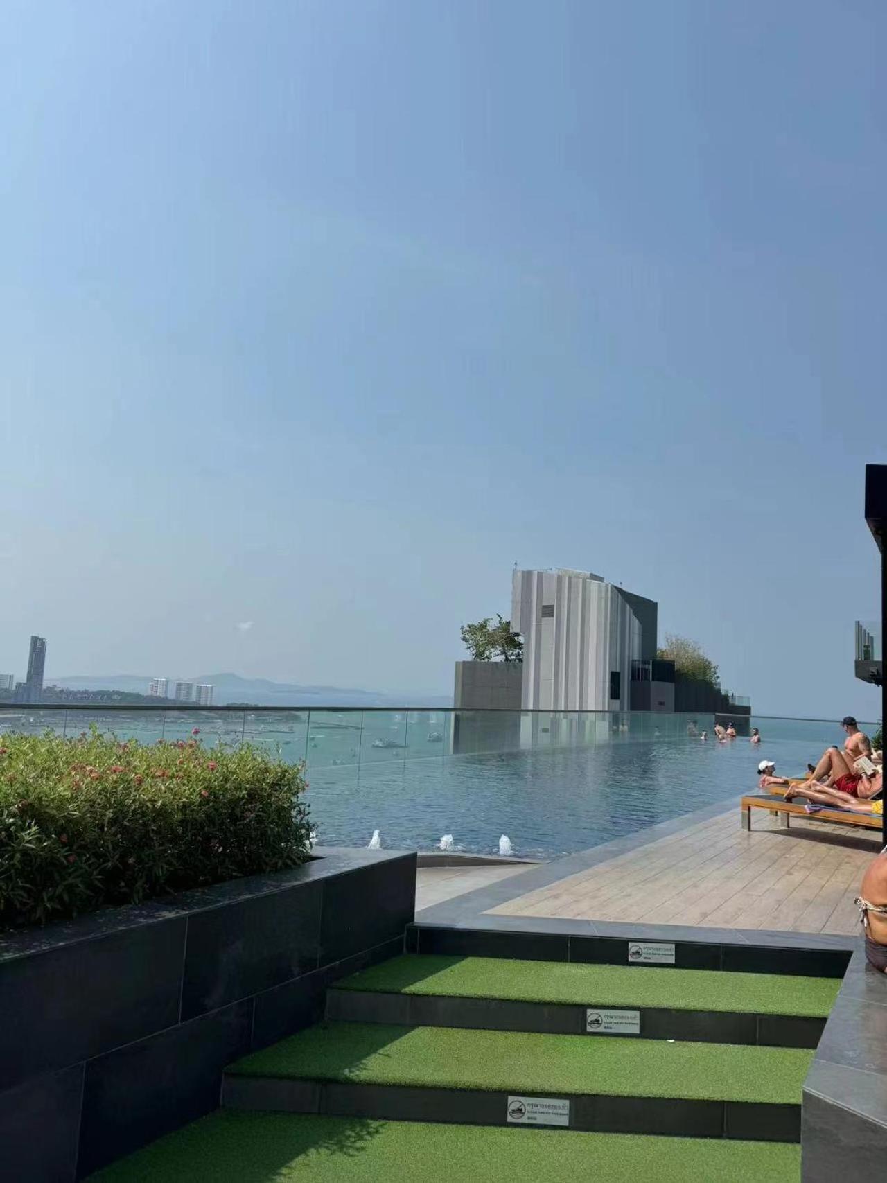 Apartament The Base Pattaya Zewnętrze zdjęcie