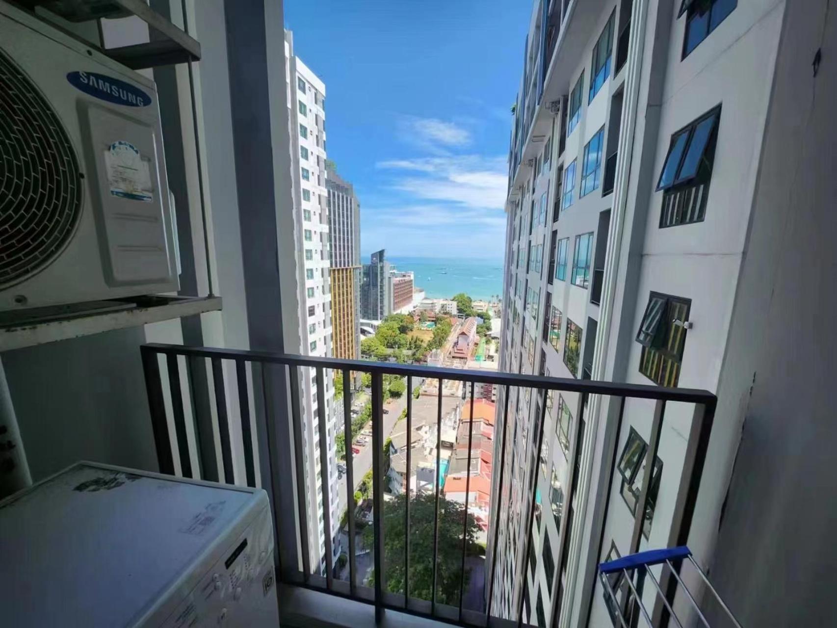 Apartament The Base Pattaya Zewnętrze zdjęcie
