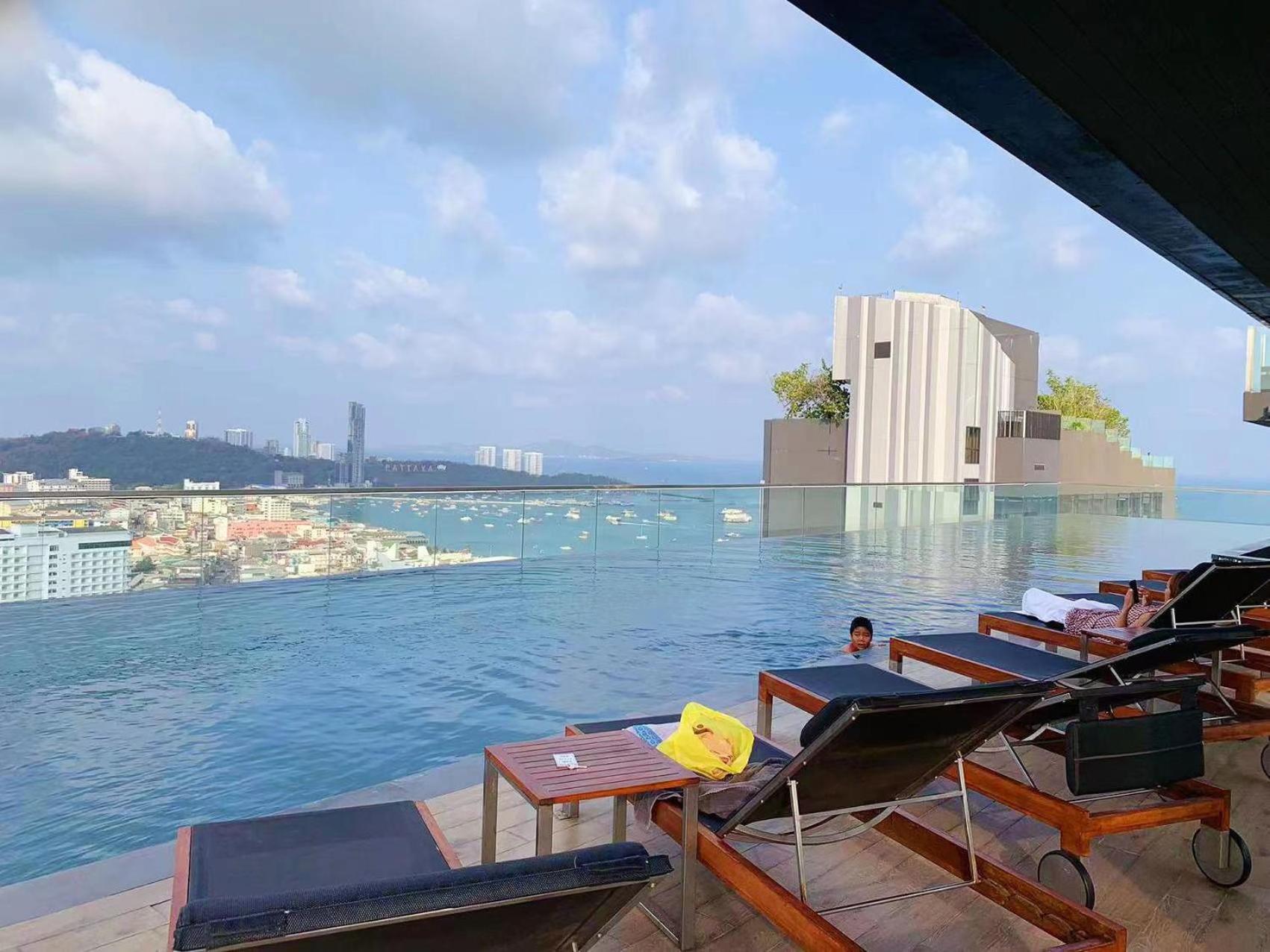 Apartament The Base Pattaya Zewnętrze zdjęcie